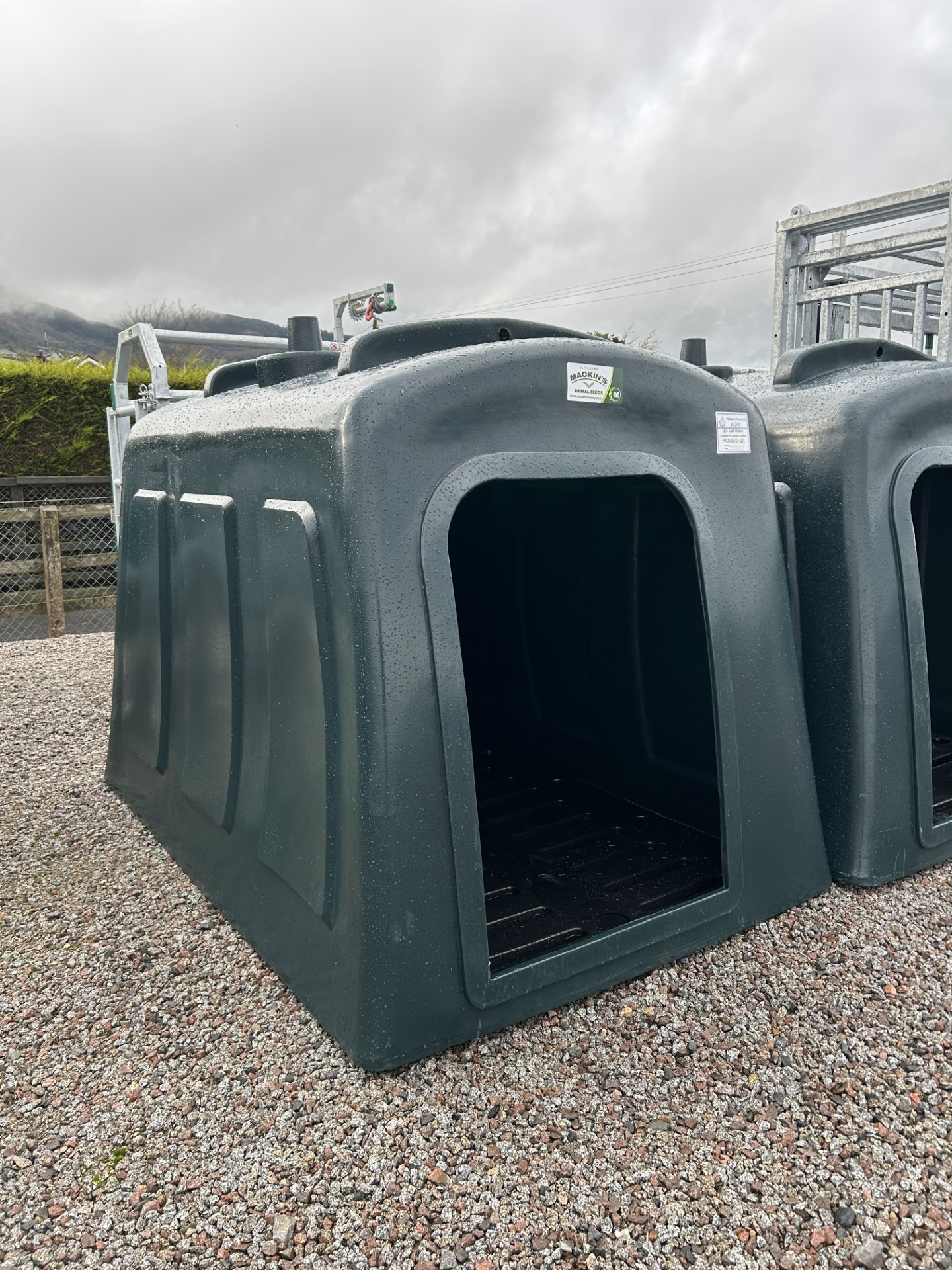 Platinum 2-3 Calf Hutch - Image 2