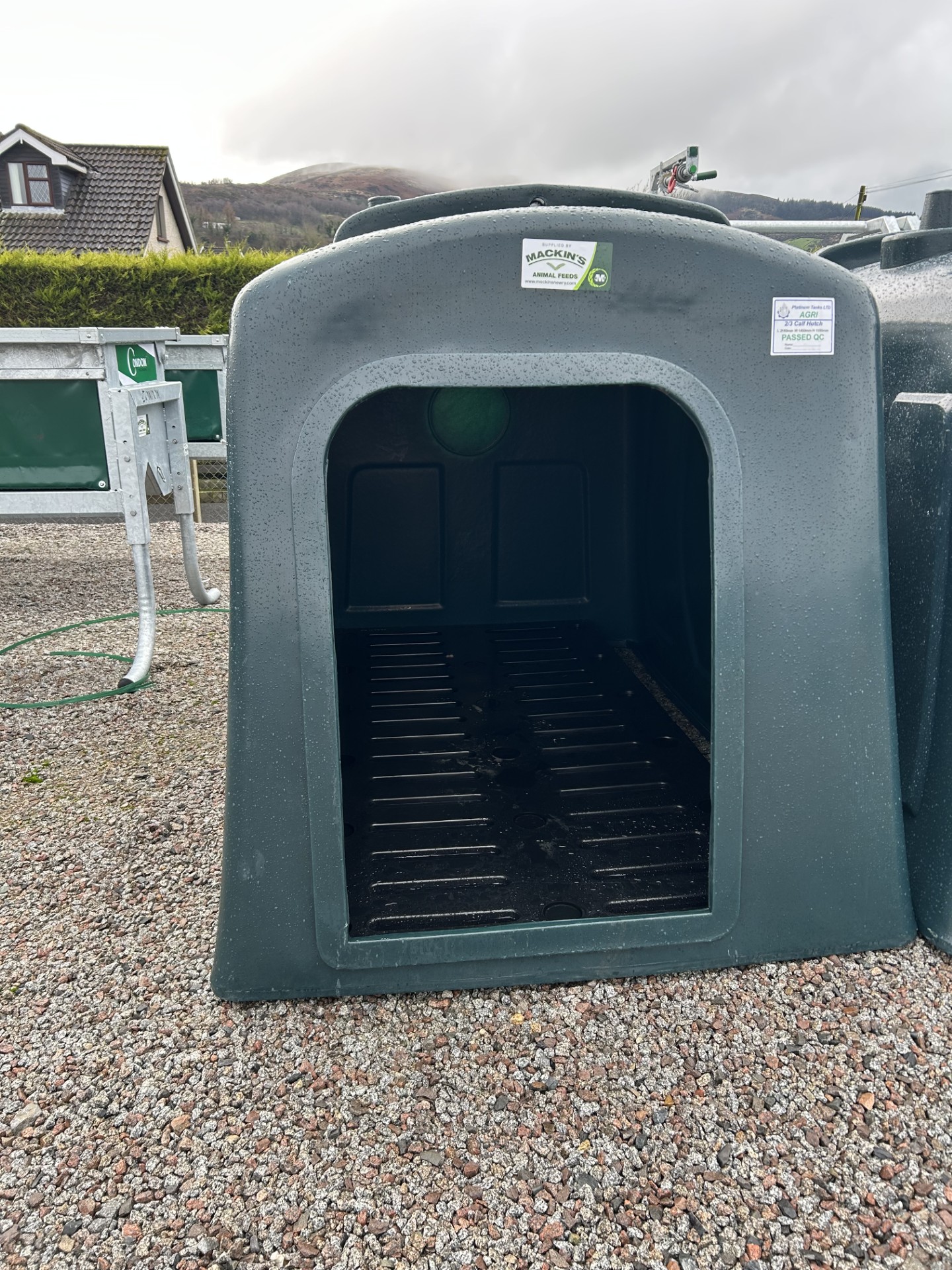 Platinum 2-3 Calf Hutch