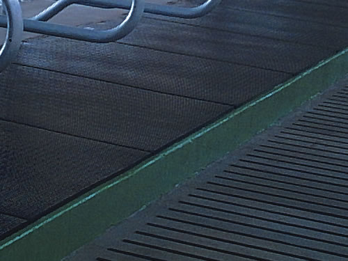 KEN Puzzle Rubber Mat 1.75m X 1.15m - Image 2